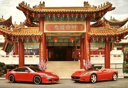 Porsche 911 and Ferrari California