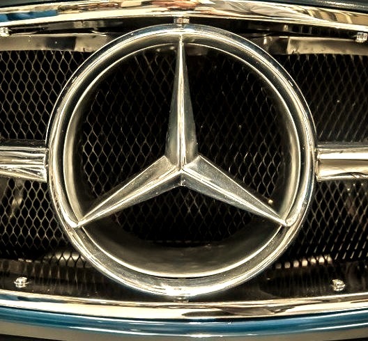 Mercedes-Benz 190SL (Instagram @mercedesbenzclassiccenter)